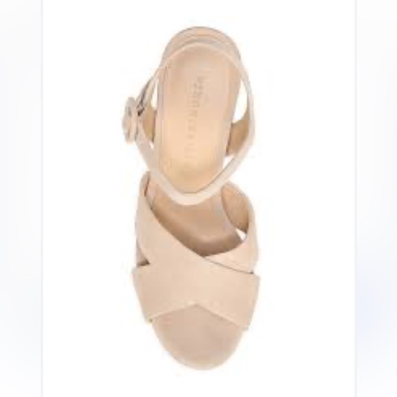 Veronica Beard
Lucille Cork Suede Platform Sandals Ecru
$395 women size 8.5 New - Picture 5 of 16